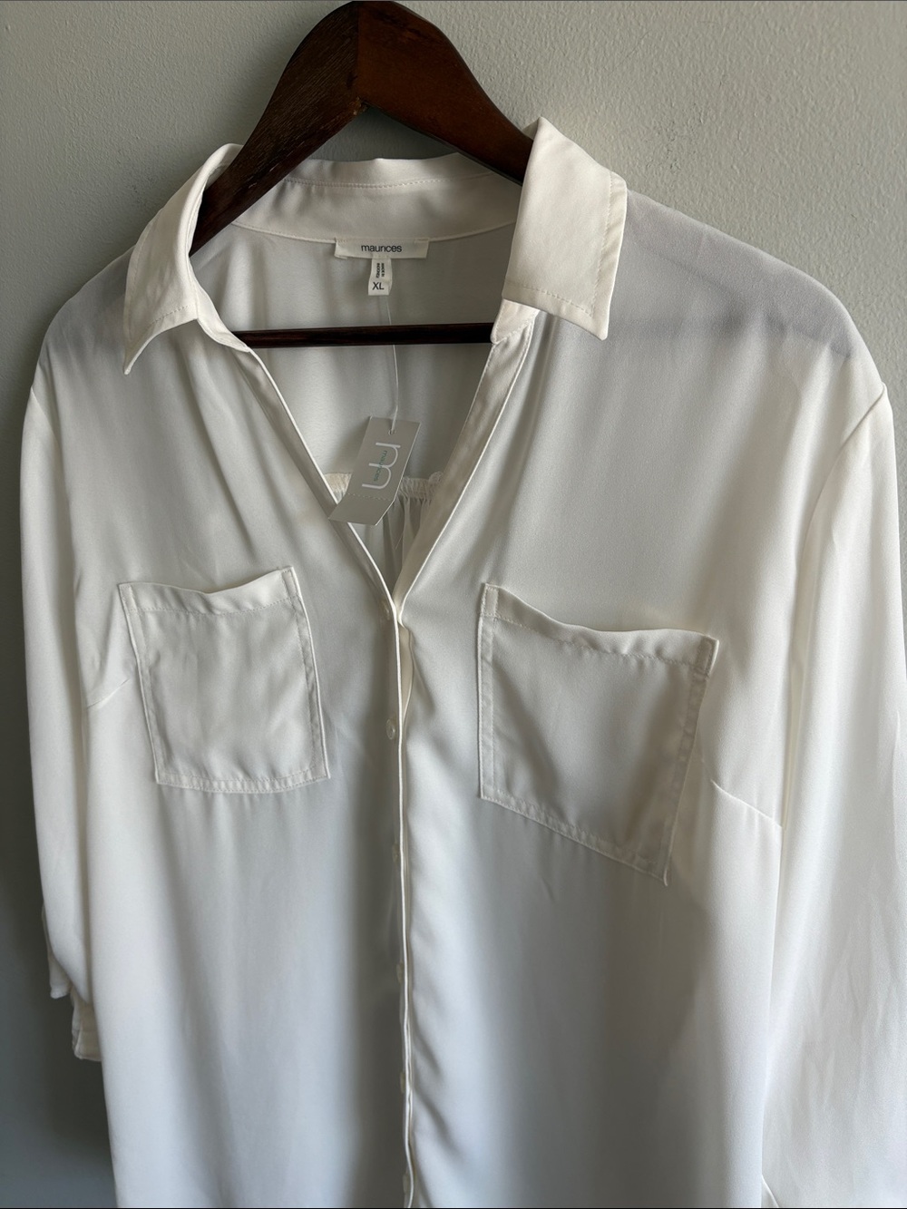 NWT Maurices White Button Front Blouse XL Roll Tab Sleeve Career Top - Picture 3 of 5